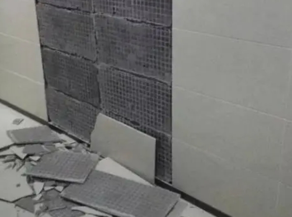 仪征瓷砖空鼓维修公司分享下仪征墙砖松动维修的知识